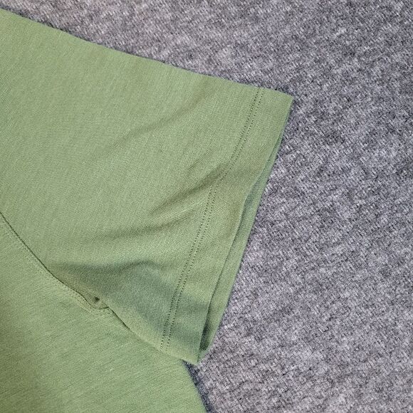Lululemon Evolution Mens Golf Tennis Shirt Size M Green Twill Short Sleeve - Picture 5 of 10